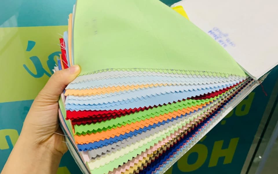 Áo thun đồng phục là gì? Ý nghĩa và tầm quan trọng của áo thun đồng phục 4 vai may ao thun