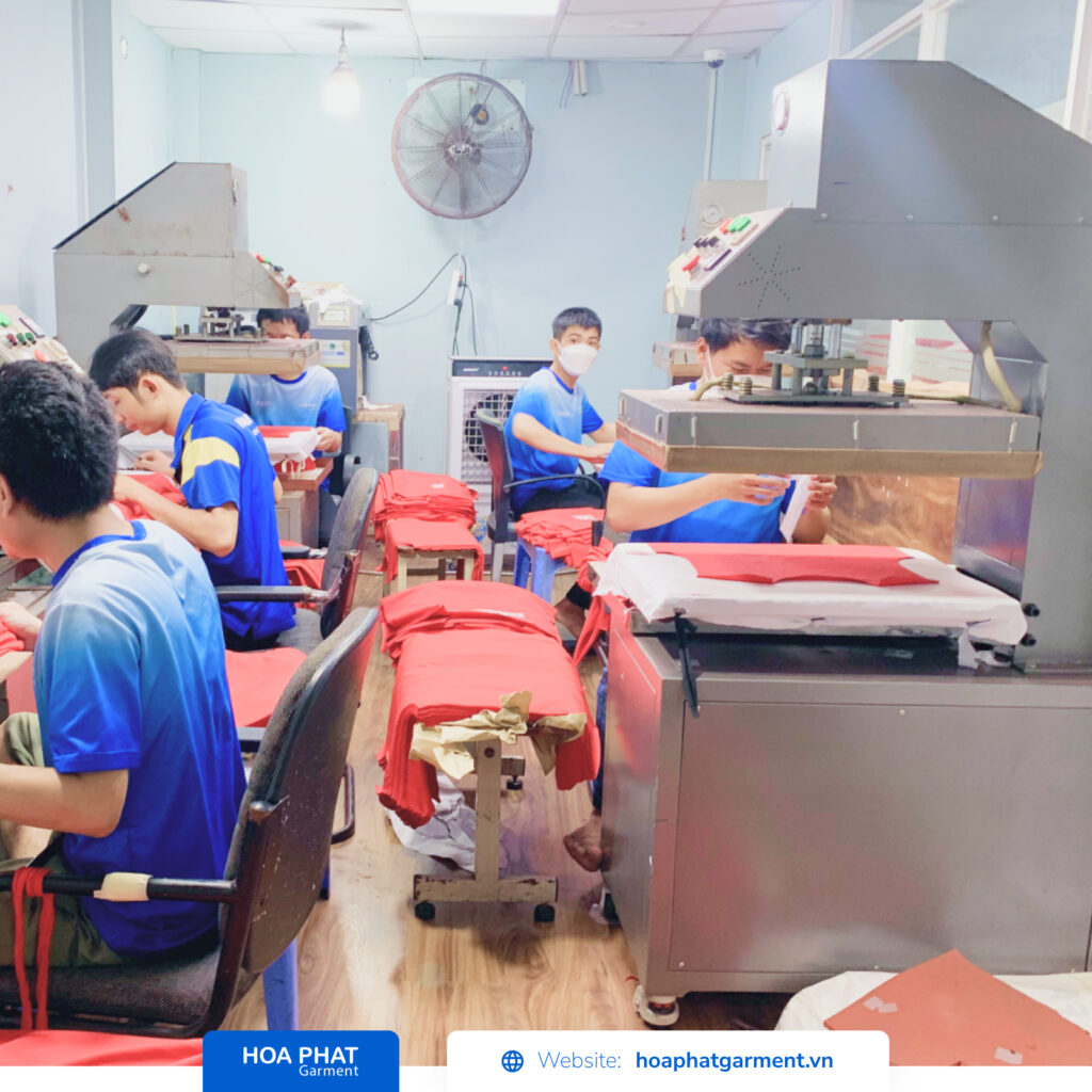 in pet lên áo thun đại lễ