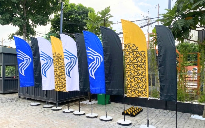 Dịch vụ làm cờ phướn in chuyển nhiệt sắc nét – Hoa Phat Garment 1 co phuon quang cao